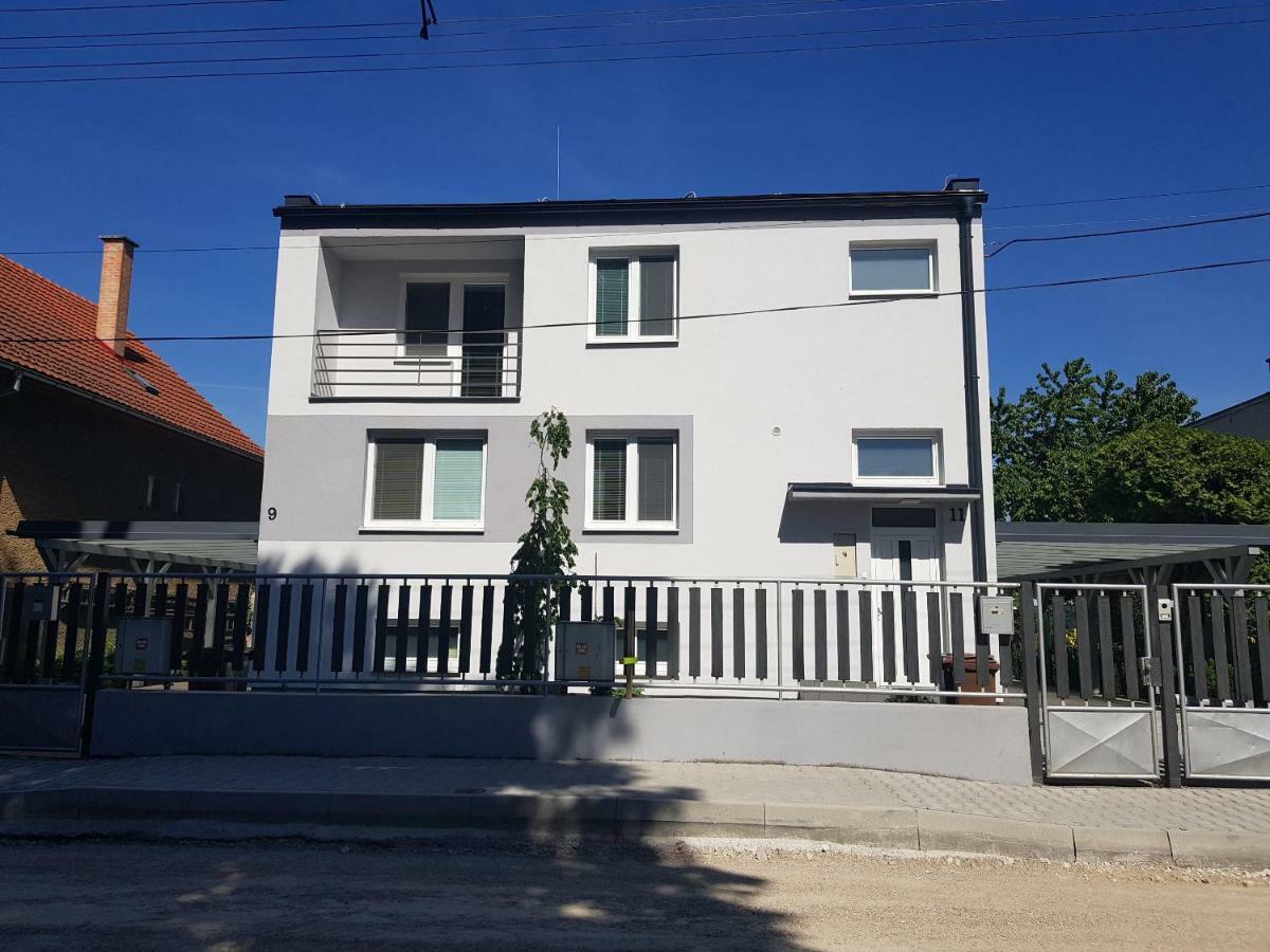 Vip Apartmany Zabnik Prievidza Zewnętrze zdjęcie