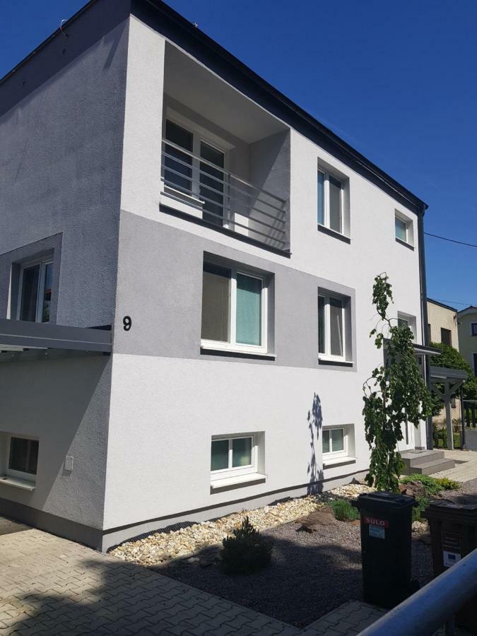 Vip Apartmany Zabnik Prievidza Zewnętrze zdjęcie